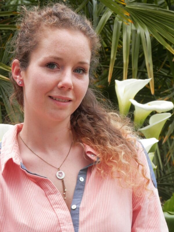 Boucles d'oreilles_puces_fleurs cerisier_mauve_Bijoux La Pointe du Vent X Moineaux and Co (7)