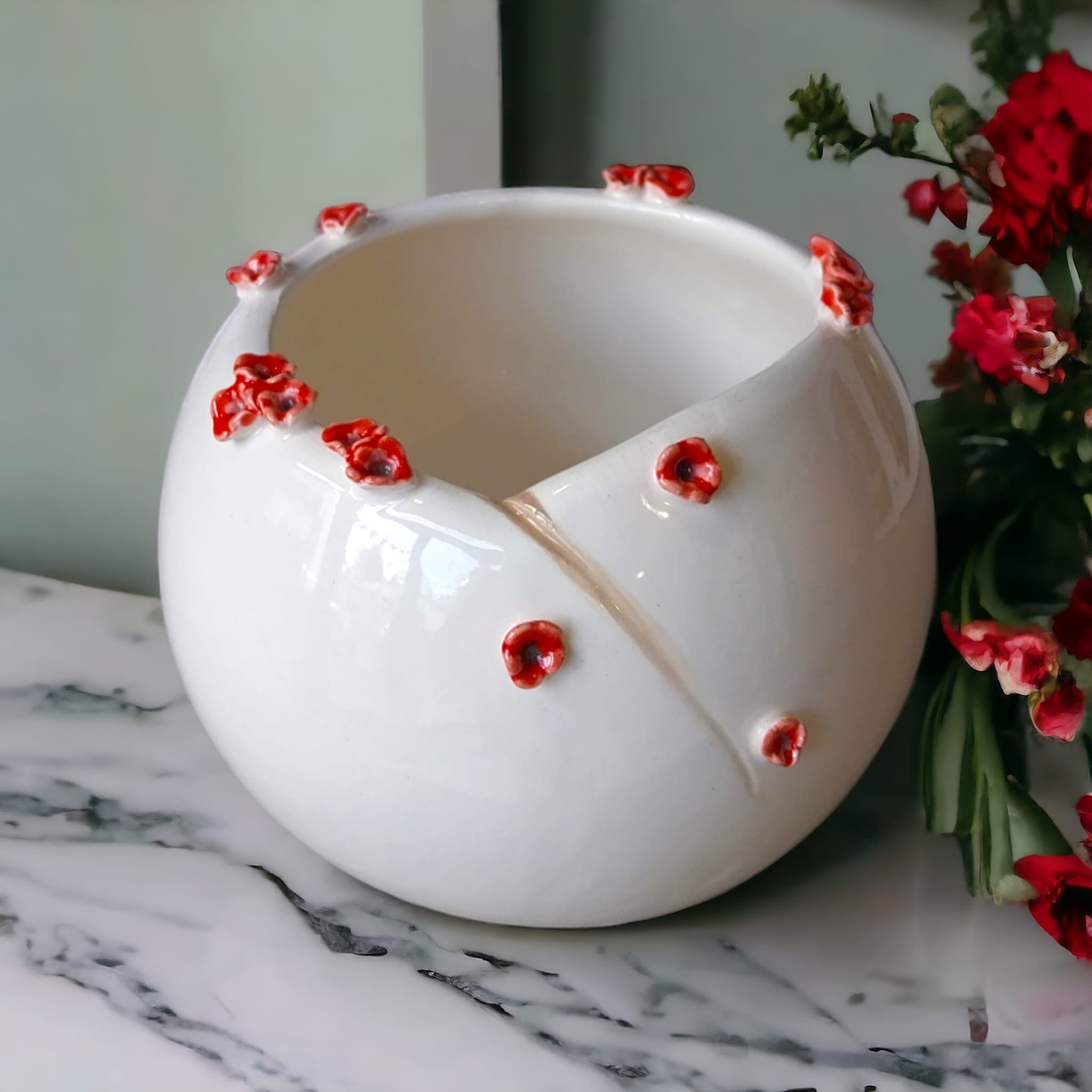 Vase boule fleurs de cerisier - Faïencerie sauvage Moineaux & Co Quimper
